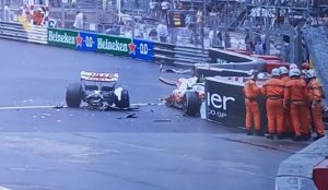 GRAV accident la Formula 1 Monaco: mașina pilotată de fiul lui Schumacher s-a rupt în două