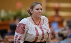 În ce partid s-a înscris Diana Șoșoacă, senatoarea exclusă din AUR
