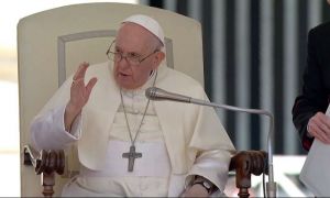Papa Francisc cere încetarea războiului: ”Nu duceţi umanitatea la distrugere, vă ROG!”