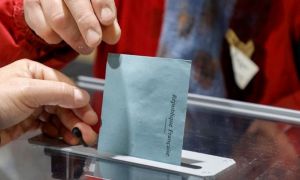 S-au deschis secțiile de VOTARE pentru alegerile legislative din Franța