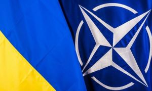 NATO răspunde Ucrainei: Promite să furnizeze armament greu modern 