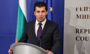 CRIZĂ politică în Bulgaria. Guvernul Petkov a fost demis prin moțiune de cenzură