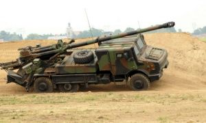 Franţa va livra Ucrainei şase obuziere şi vehicule blindate de tip Caesar