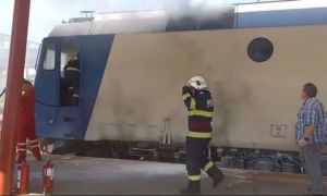 INCENDIU la locomotiva unui tren în gara CFR Vaslui