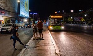 Primarul Nicușor Dan laudă transportul public de noapte 