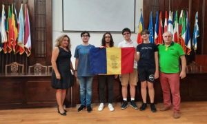 Elevi români medaliați cu AUR la Olimpiada Internaţională de Geografie de la Paris