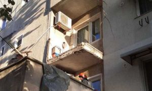 Balcon prăbușit pe o femeie în Drobeta Turnu Severin