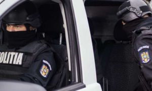 Traficant de droguri, jefuit de droguri de alți traficanți în faţa autogării Militari din Bucureşti