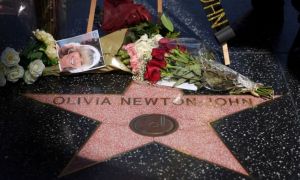 Vedetele de la Hollywood deplâng moartea Oliviei Newton-John