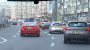 Sute de mașini cu probleme tehnice grave, cu ITP expirat sau fals, depistate în trafic