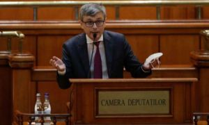 Scandal la moțiunea împotriva ministrului Virgil Popescu: ”E un GHIVECI românesc cu legume, o declaraţie politică pe steroizi”