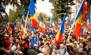 R. Moldova: Mii de persoane protestează la Chișinău împotriva Guvernului și a occidentului