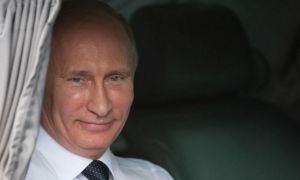 Ce CADOURI inedite a primit Putin de ziua lui