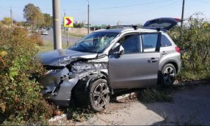UPDATE. Un fost ministru al Justiției a provocat un grav accident rutier. Victima a fost transportată în stare critică la spital. Primele declarații