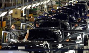 ACAROM: Producția Dacia și Ford, creștere de peste 21% în acest an