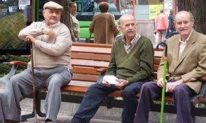 Câți pensionari sunt în România? Pensia medie - 1.735 lei!