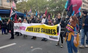 Franța dă în clocot! Mii de oameni au ieșit în stradă pentru SALARII mai mari, la Paris