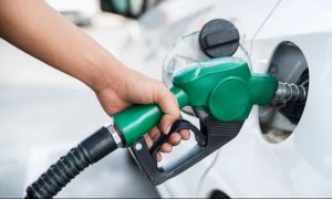 Guvernul ar fi luat deja decizia. Până când va fi valabilă compensarea la carburanți?
