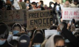 Protestele anti-COVID escaladează în China