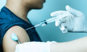 Ministrul Rafila: ”Vaccinurile ar putea fi COMPENSATE pentru cei cu boli cronice”