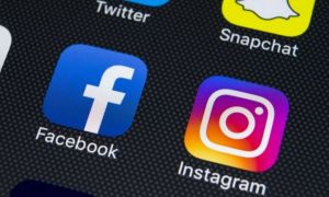 Facebook și Instagram promit să PROTEJEZE mai mult datele adolescenților