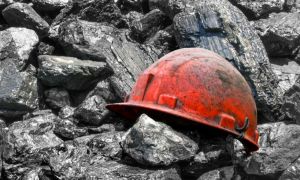 UPDATE.Trei morți și 13 răniți în județul Gorj, după ce o mașină care transporta mineri s-a răsturnat la cariera Jilț Sud 