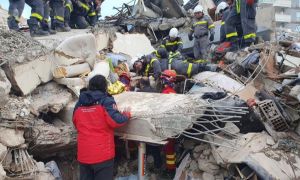 TURCIA. Salvatorii români din echipa RO-USAR au scos în viață doi oameni prinşi sub dărâmături