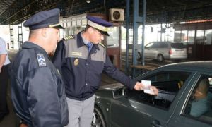 Românii s-au ÎMBULZIT să iasă din țară! Valorile de trafic la graniță au crescut cu 62%