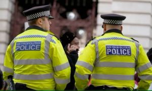RAPORT. Poliția din Londra, acuzată de comportamente sexiste, rasiste şi homofobe