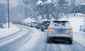 Se circulă în condiții de iarnă în Brașov și Harghita. Care este situația traficului rutier la ora 11.00?  