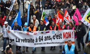 Franța fierbe din nou! Reforma pensiilor, APROBATĂ de Curtea Constituțională