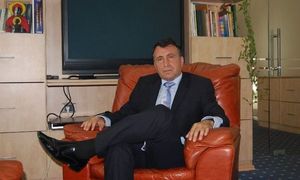 CAMPANIILE PUTEREA. Paul Stănescu, poreclit „Zlatina”, baron PSD peste olteni