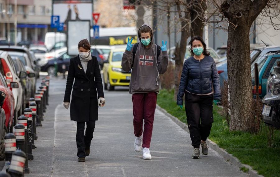 Studiu: Ce le LIPSEȘTE cel mai mult românilor în pandemie