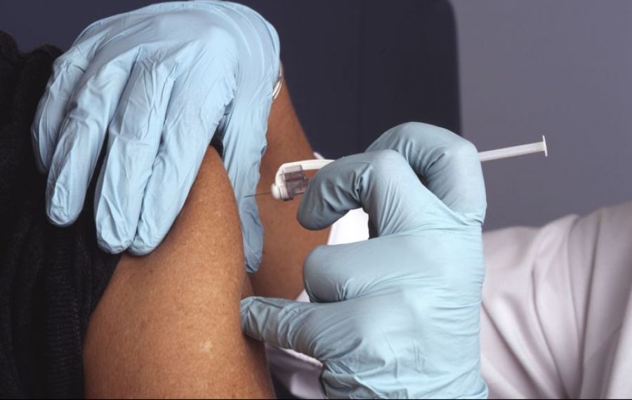 Vaccinarea anti-COVID se extinde: peste 36.000 de doze vor fi distribuite de luni în toată țara
