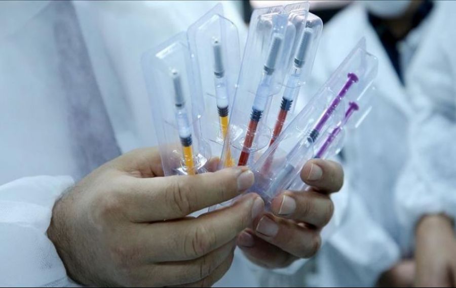 O săptămână de VACCINARE ANTI-COVID în România: 13.596 de cadre medicale imunizate, 37 de reacții adverse