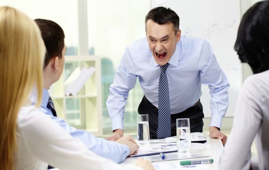 AMENZI usturătoare pentru patronii care își stresează sau hărțuiesc angajații