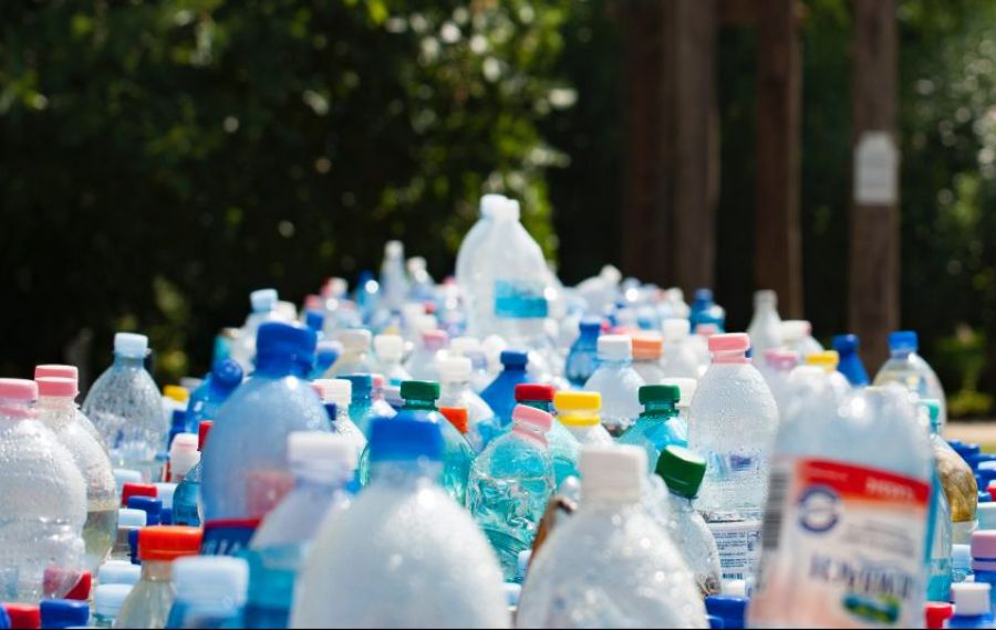 România, peste media UE în privința reciclării produselor din plastic