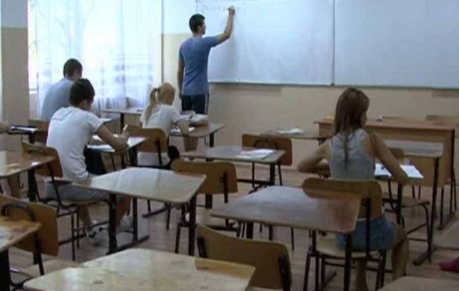 E oficial: Se REDUCE numărul de elevi în anumite clase
