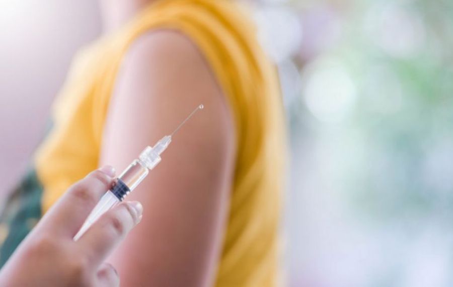 Coronavirus: Vaccinul Moderna a înregistrat mult mai puține reacții adverse în România, față de vaccinul Pfizer