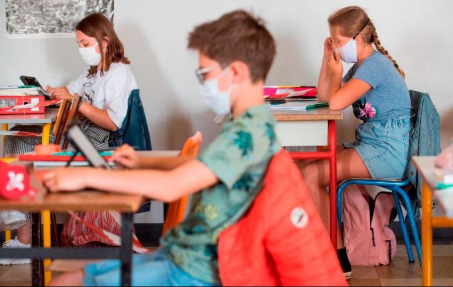 Ministrul Educației vrea să SCHIMBE din nou anul școlar: ”Elevii vor vacanțe mai lungi”
