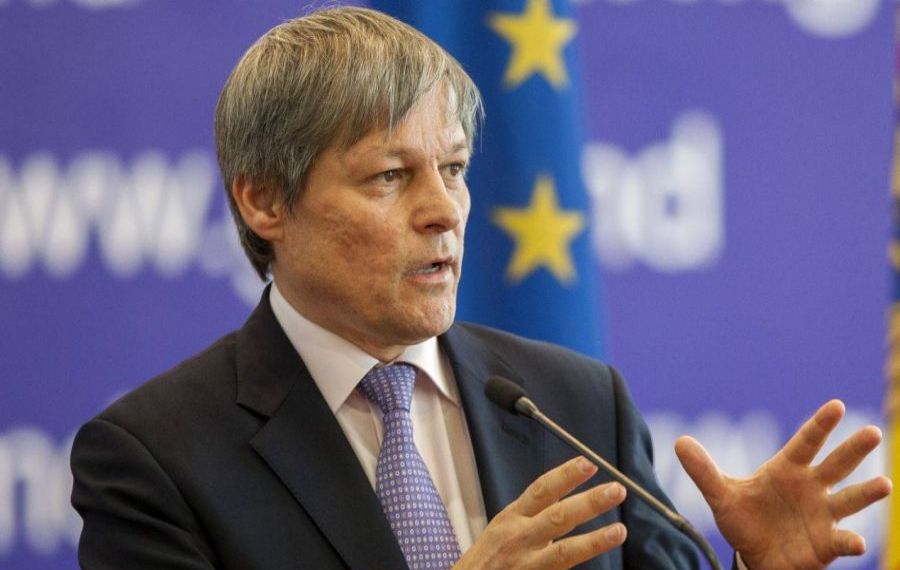 Dacian Cioloș: Va fi un certificat, nu un pașaport de vaccinare. Nu vor fi restricții