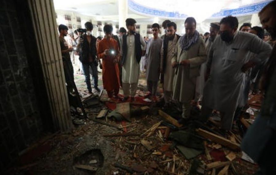 ATAC terorist cu 12 morți într-o moschee din Afganistan