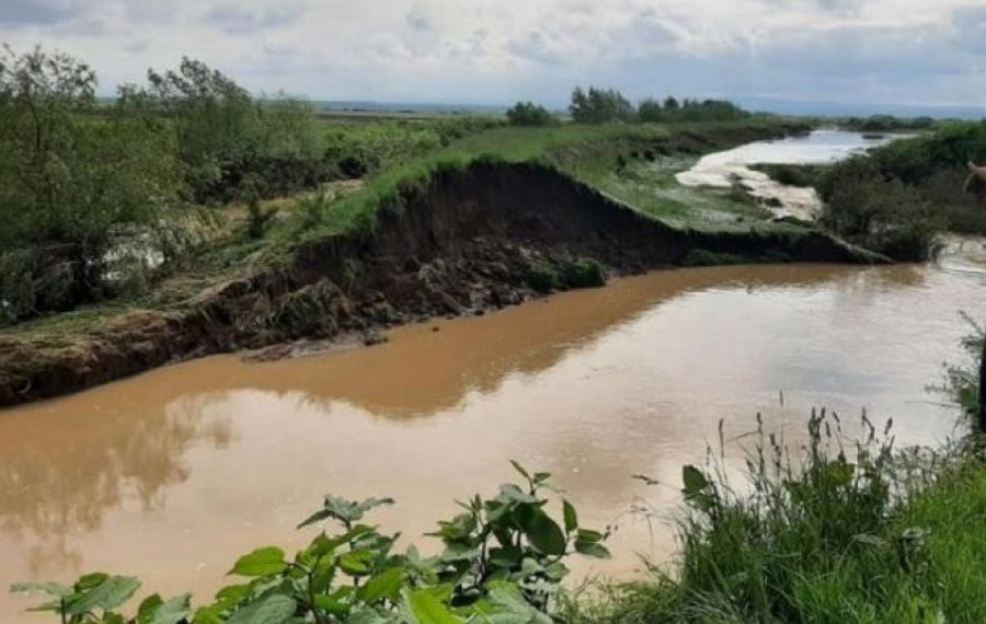 Cod galben de inundații pentru județele Timiş şi Caraş-Severin, valabil până la ora 19.00 