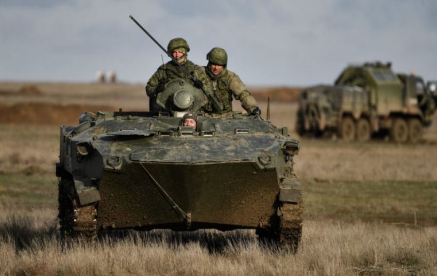 Rusia păstrează aproximativ 80.000 militari în apropierea frontierei cu Ucraina