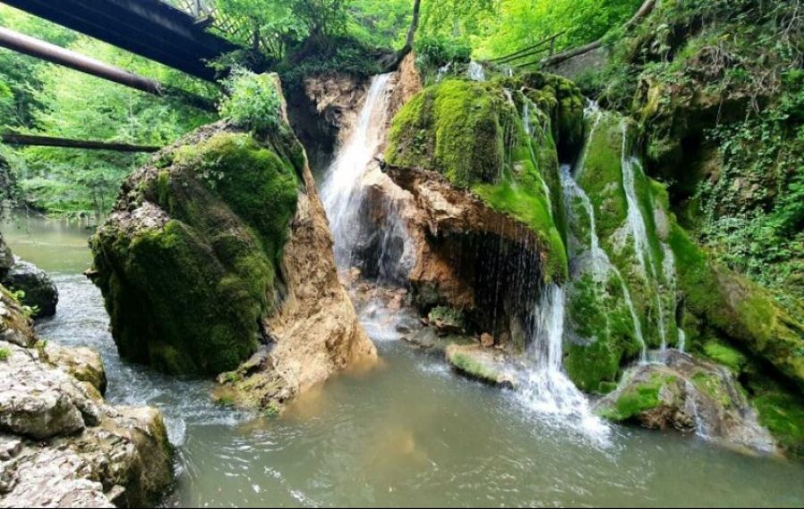 Cascada Bigăr din Parcul Național Cheile Nerei-Beușnița S-A PRĂBUȘIT