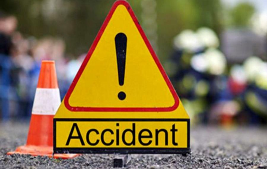 Accident grav pe un drum din România: 2 microbuze, o mașină și 15 persoane au fost implicate