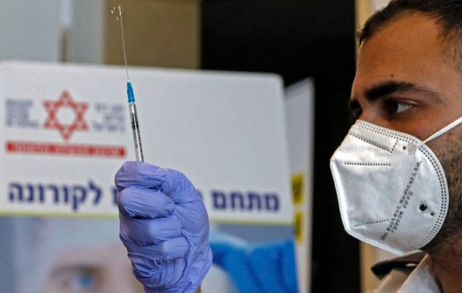 Israelul administrează deja a treia doză de vaccin anti-covid persoanelor cu un sistem imunitar slab