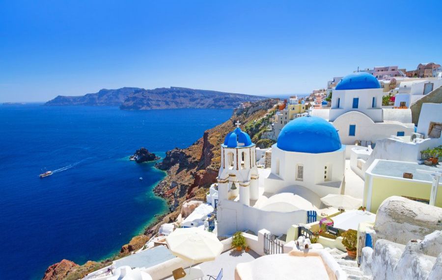 Grecia trece în zona roșie. Ce trebuie să știe turiștii români