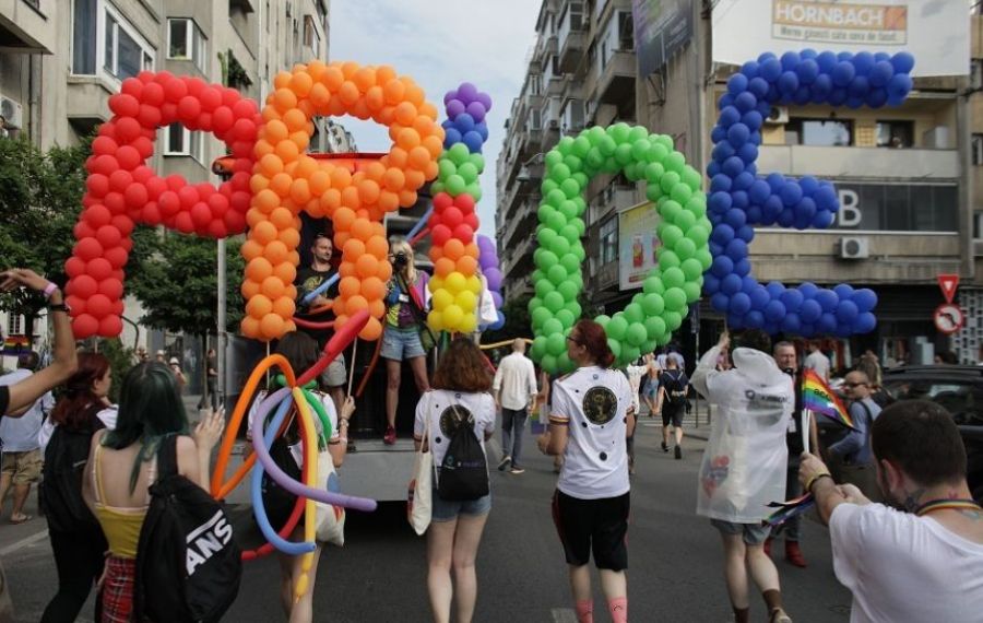 Mii de participanți la parada ”Bucharest Pride”