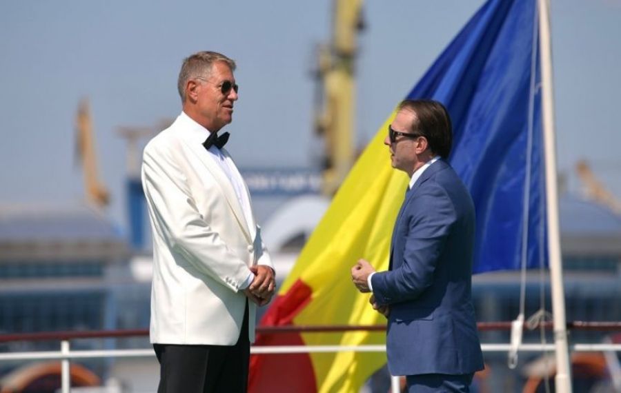 Discuție IOHANNIS - CÎȚU la ceremoniile de „Ziua Marinei”, în plin scandal privind arestarea premierului în SUA în urmă cu 20 de ani 